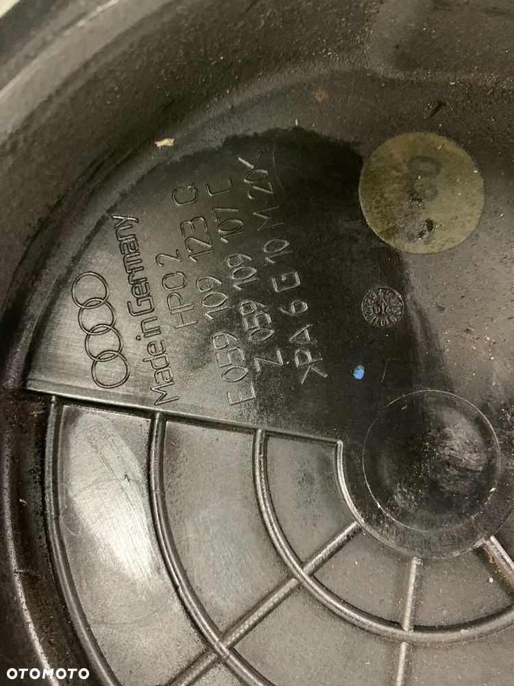 obudowa osłona rozrządu pompy wtryskowej 059109123Q 059109107C A6 C6 3.0 TDI BMK - 3