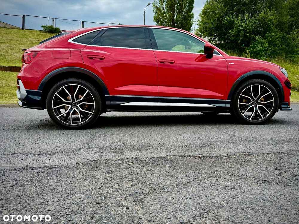 Audi Q3 Sportback - 8