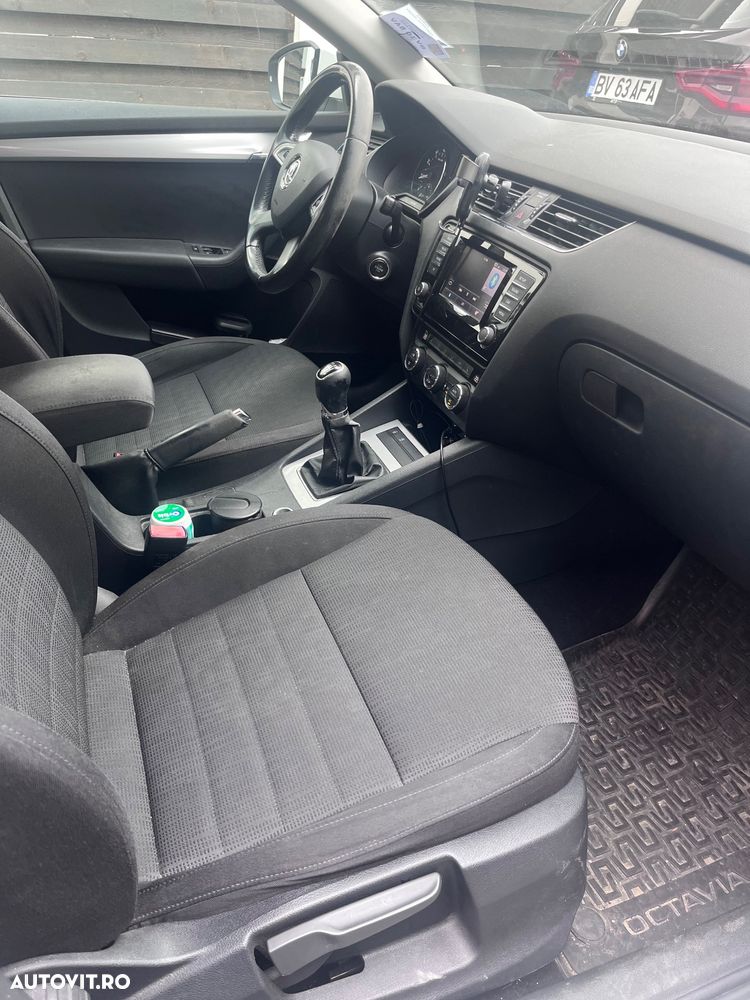 Skoda Octavia 1.4 TSI ACTIVE - 3