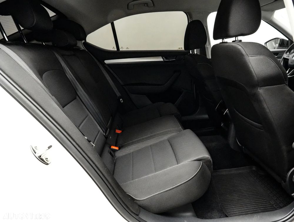 Skoda Superb 2.0 TDI DSG Style - 16