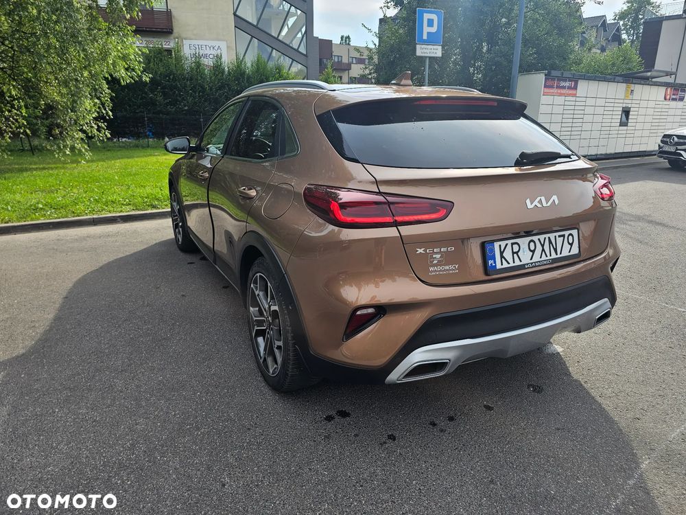 Kia XCeed 1.5 T-GDI L Business Line - 4