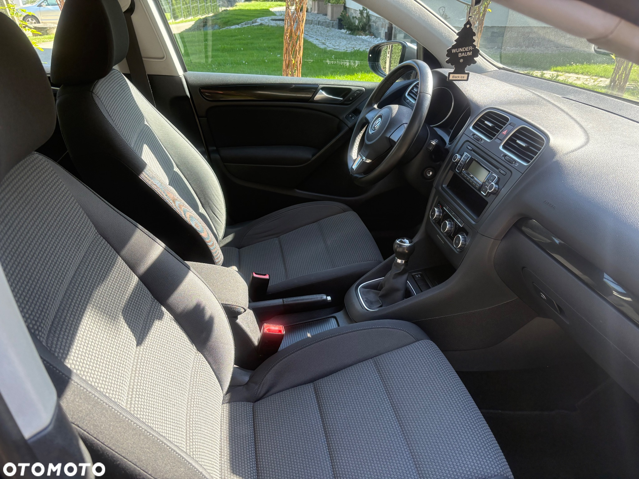 Volkswagen Golf - 8
