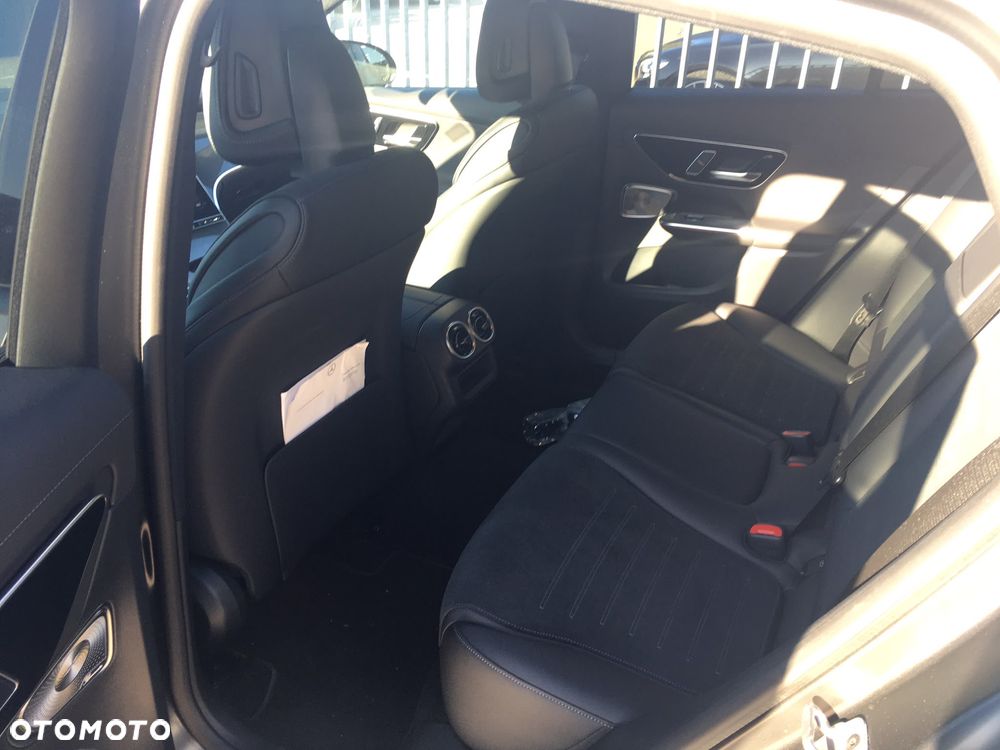 Mercedes-Benz GLC 450 d 4Matic 9G-TRONIC AMG Line Advanced - 8