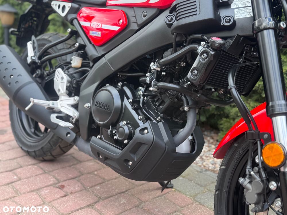 Yamaha XSR - 12