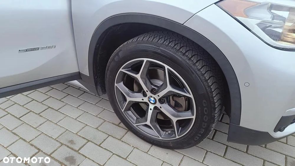 BMW X1 xDrive25i xLine - 16