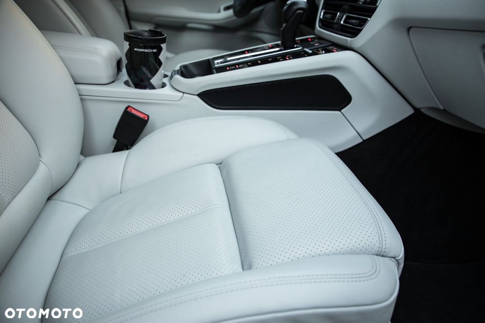 Porsche Macan PDK - 35