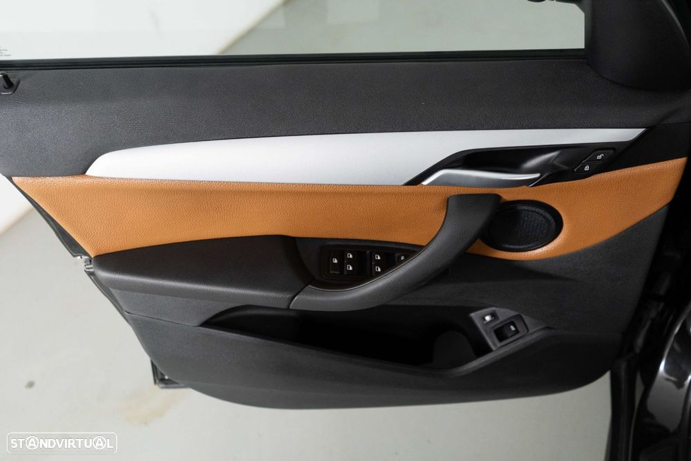 BMW X1 25 e xDrive Corporate Edition - 22