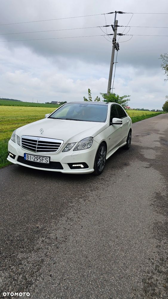 Mercedes-Benz Klasa E 250 CGI BlueEFFICIENCY Avantgarde - 6