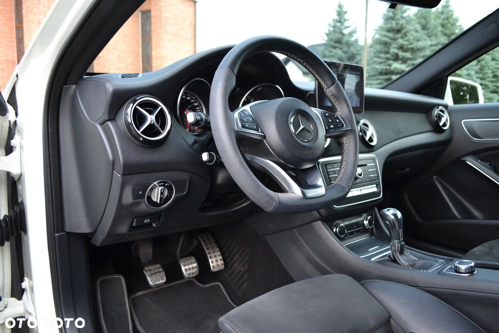Mercedes-Benz Klasa A 200 AMG Line - 23