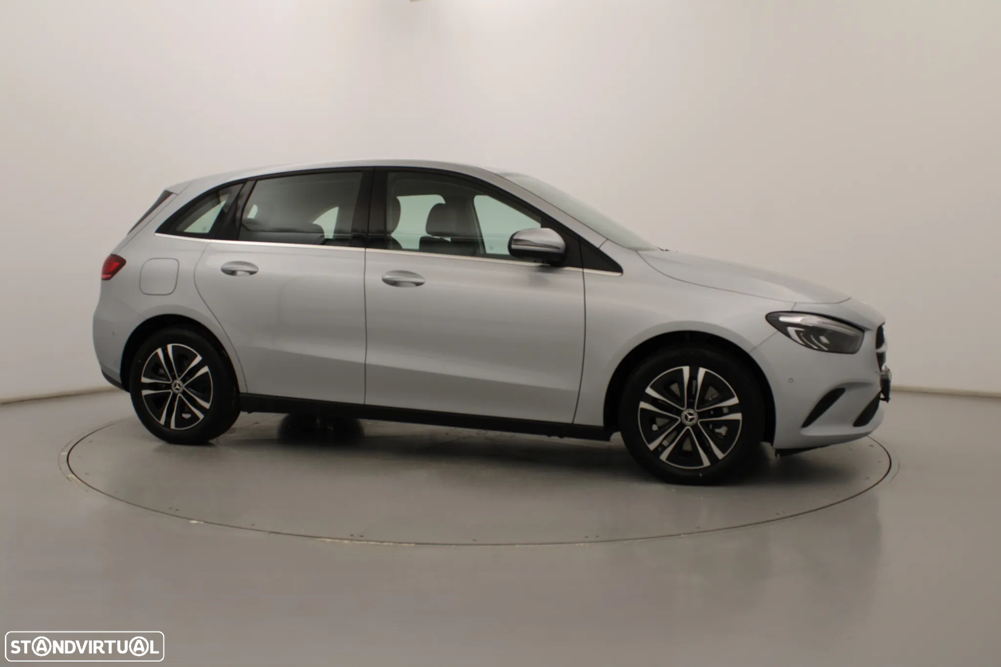Mercedes-Benz B 250 e - 3