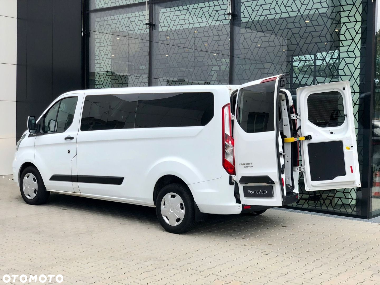 Ford Tourneo Custom 2.0 EcoBlue L2 Trend - 35