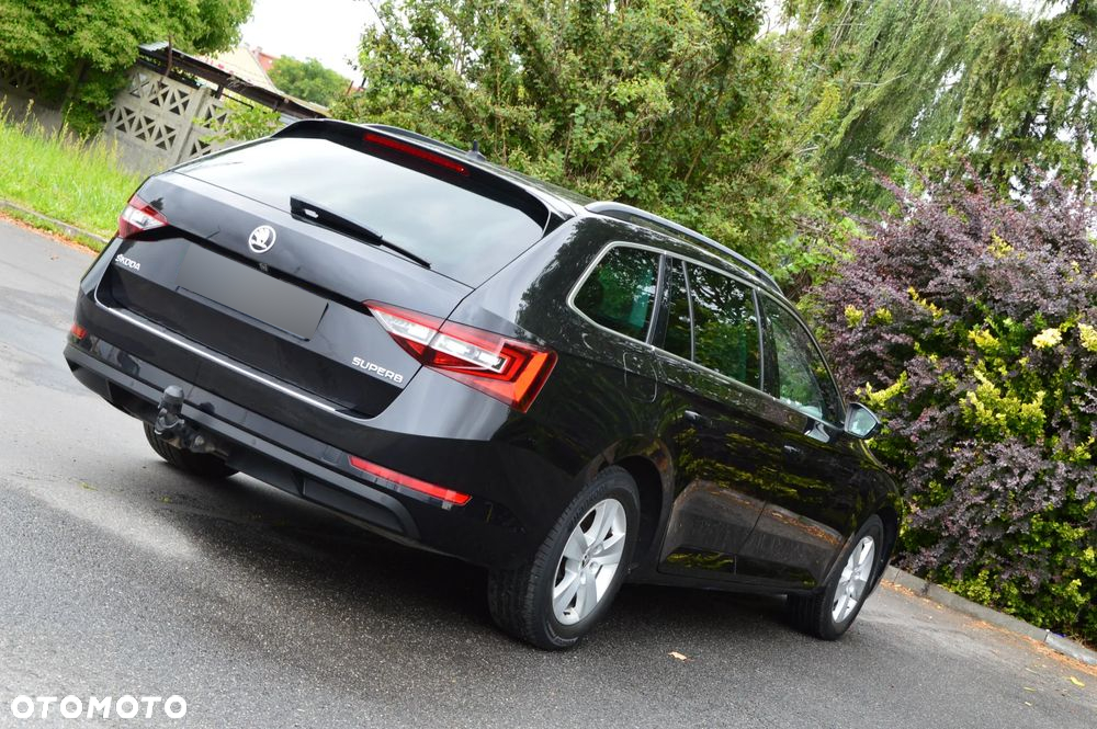 Skoda Superb 1.6 TDI DSG Ambition - 18