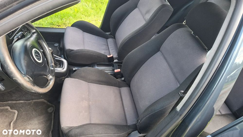 Volkswagen Golf 1.9 TDI Trendline - 4