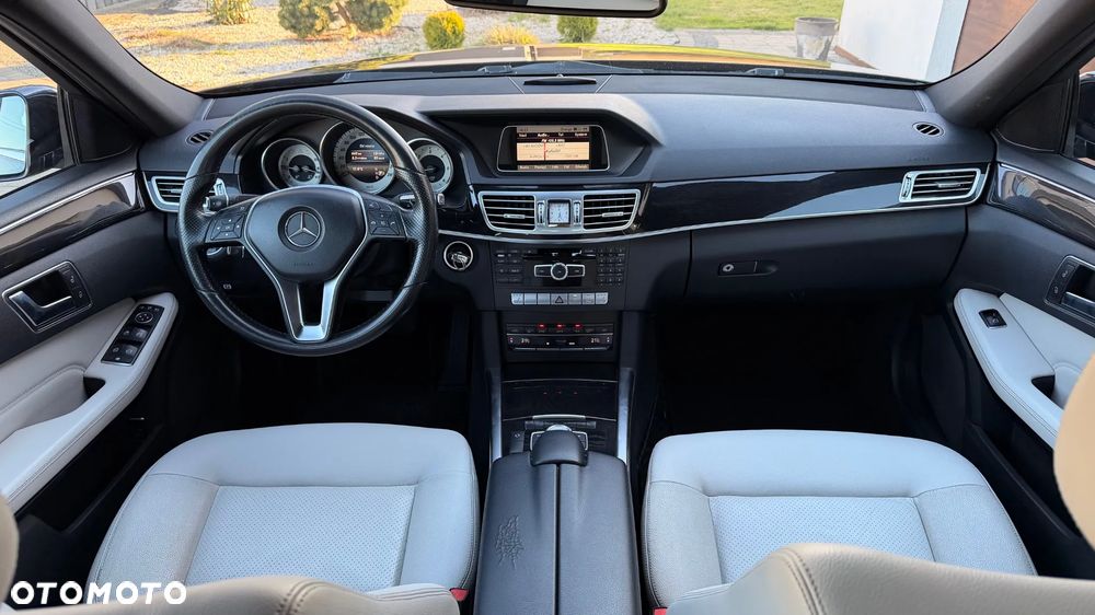 Mercedes-Benz Klasa E 220 BlueTEC 7G-TRONIC Avantgarde - 19