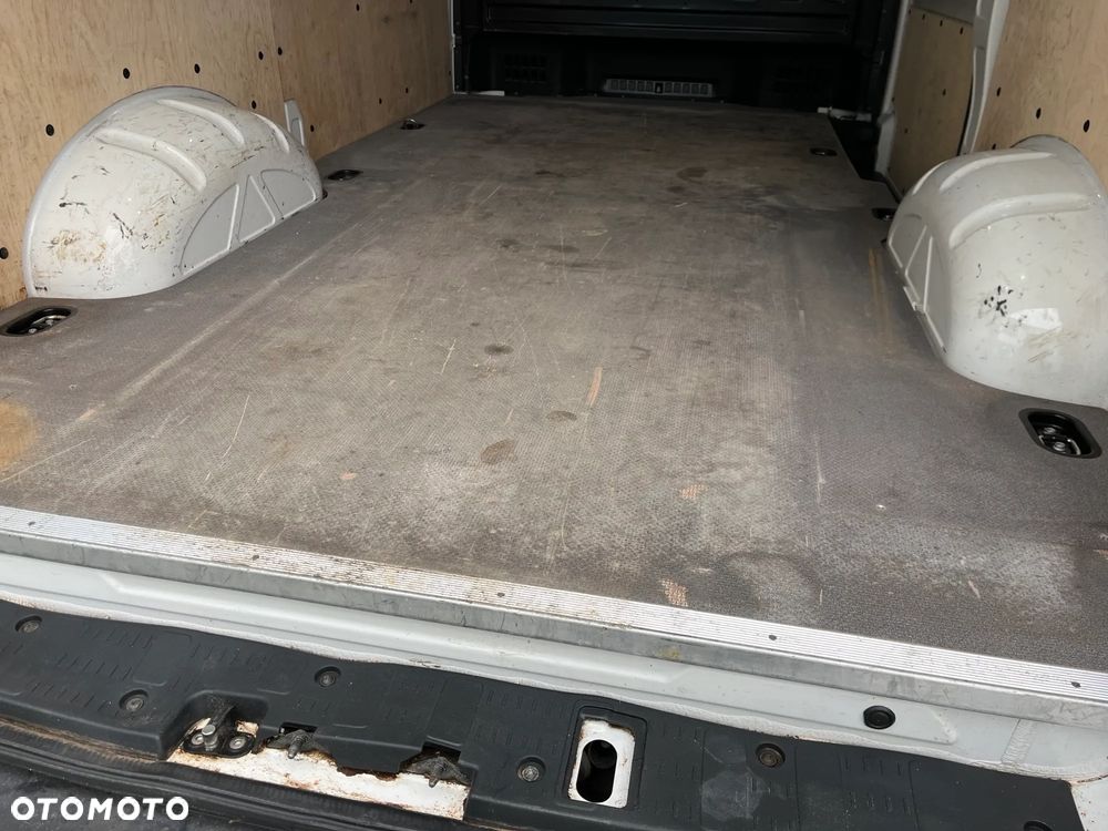 MAN 3.180 - 20