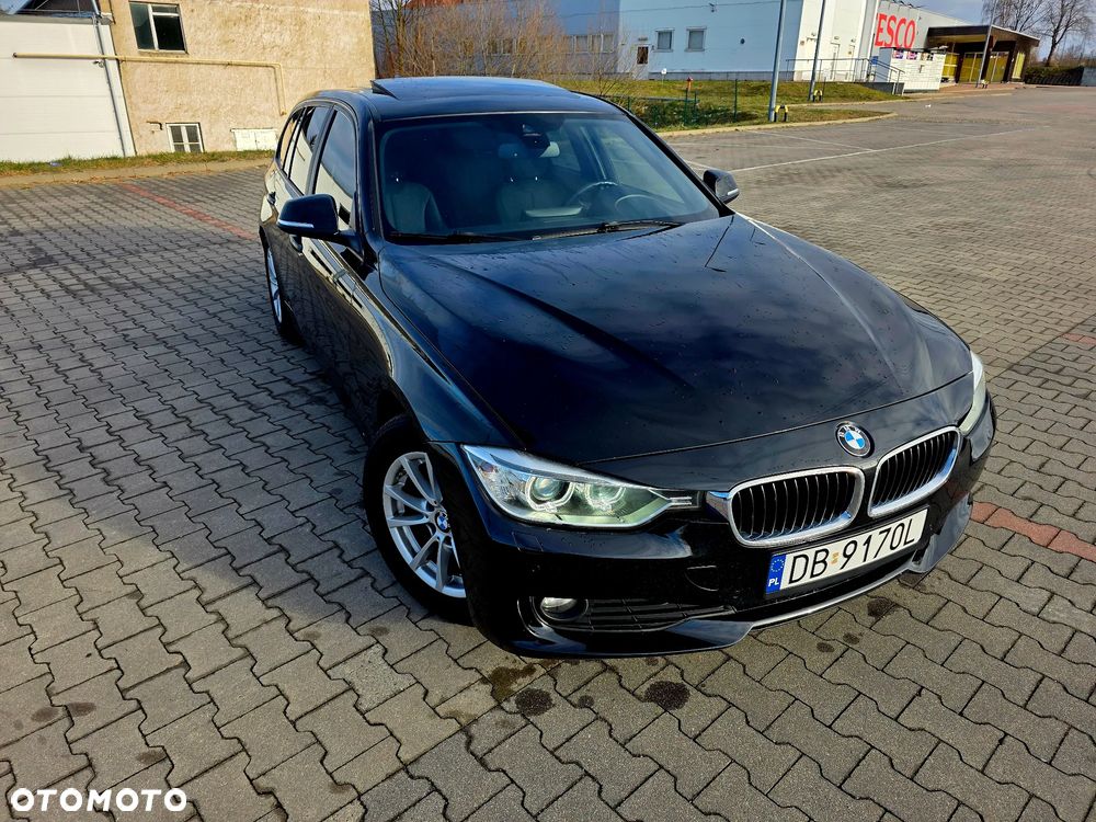 BMW Seria 3 318d - 10