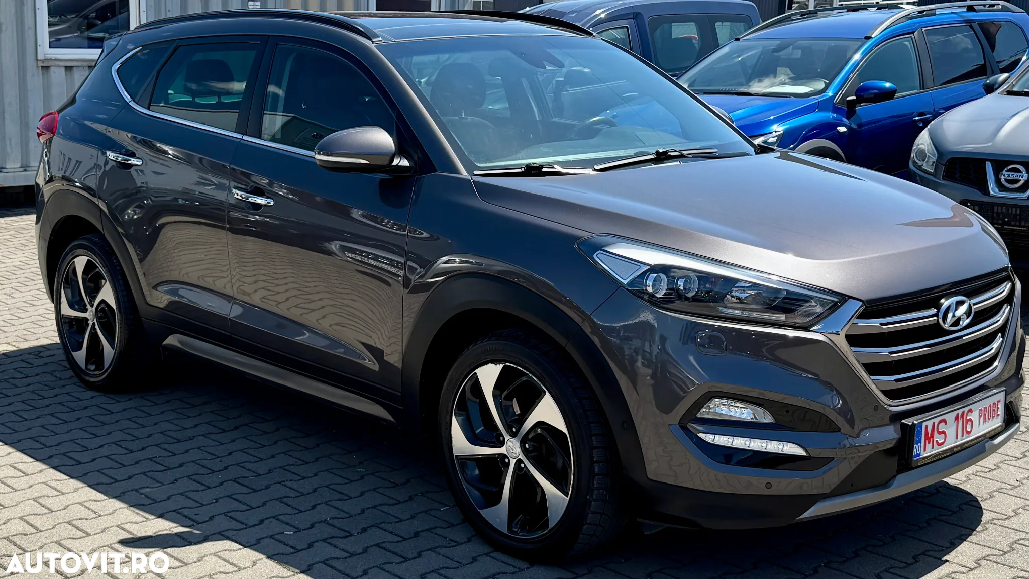 Hyundai Tucson - 2