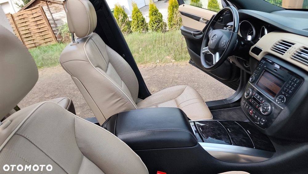 Mercedes-Benz Klasa R 350 4Matic 7G-TRONIC Travel Edition - 13