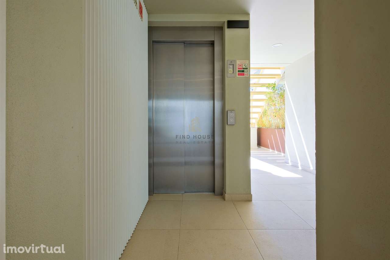 Apartamento T3 em condomínio privado, com terraços e garagem, no Prínc - Grande imagem: 5/56