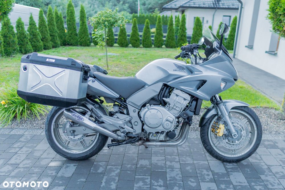 Honda CBF - 2