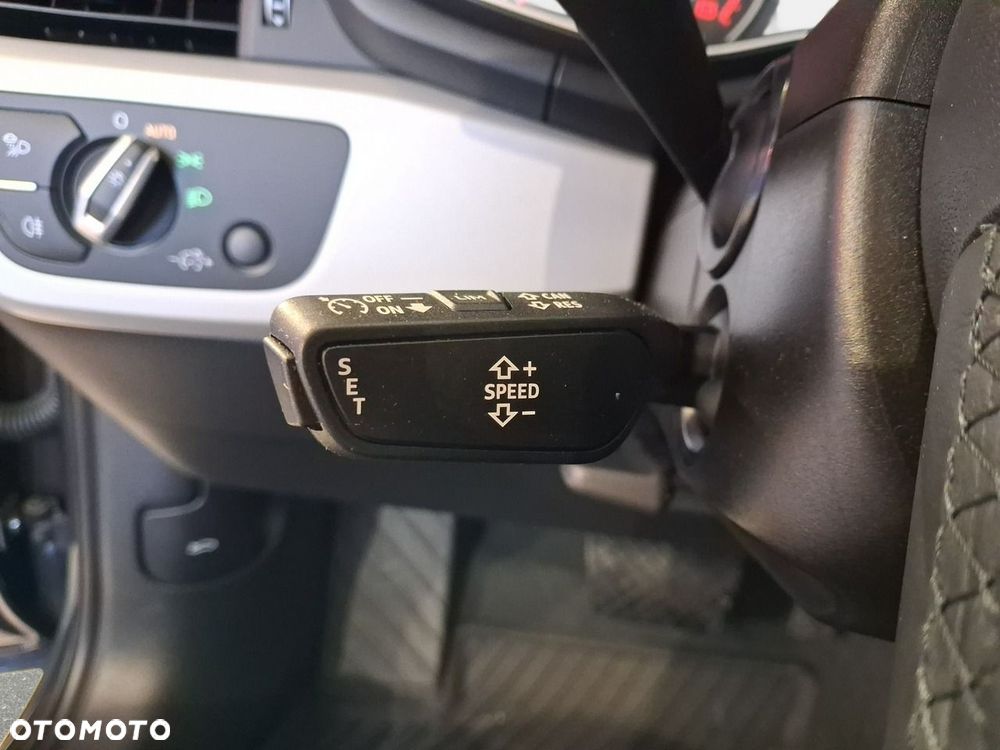 Audi A4 Limousine - 22