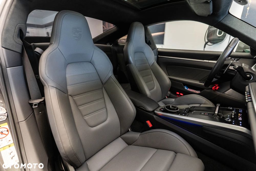 Porsche 911 Turbo S - 16