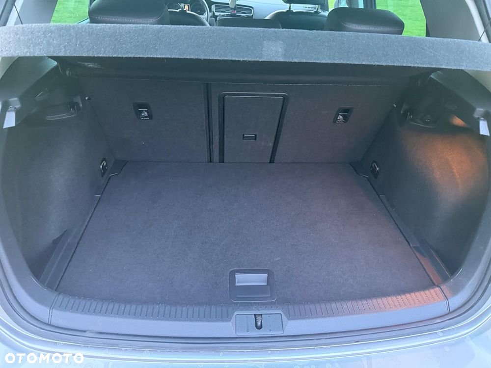 Volkswagen Golf 2.0 BlueTDI DSG Highline - 9