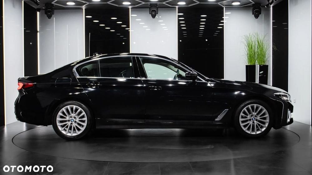BMW Seria 5 520d xDrive Luxury Line - 8