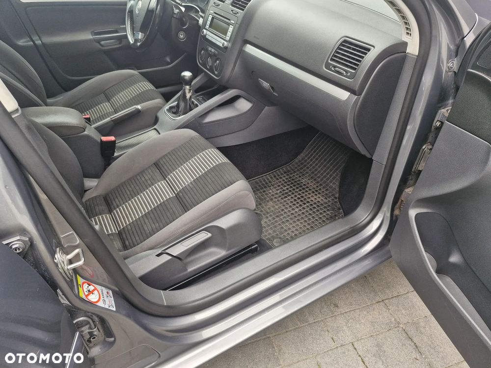 Volkswagen Golf V 1.6 Trendline - 8
