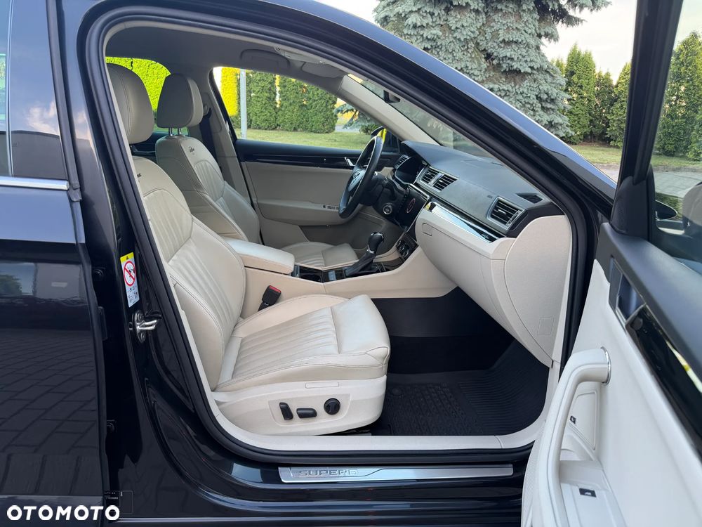 Skoda Superb 2.0 TSI L&K DSG - 5