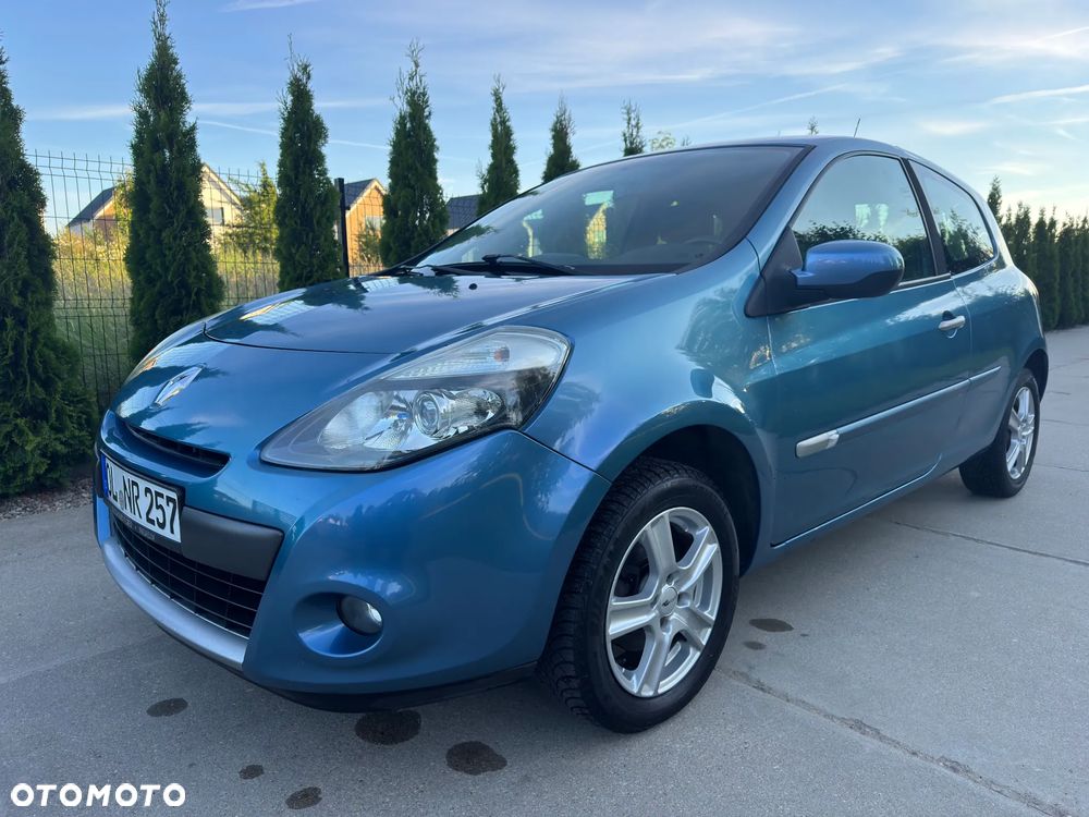 Renault Clio - 11