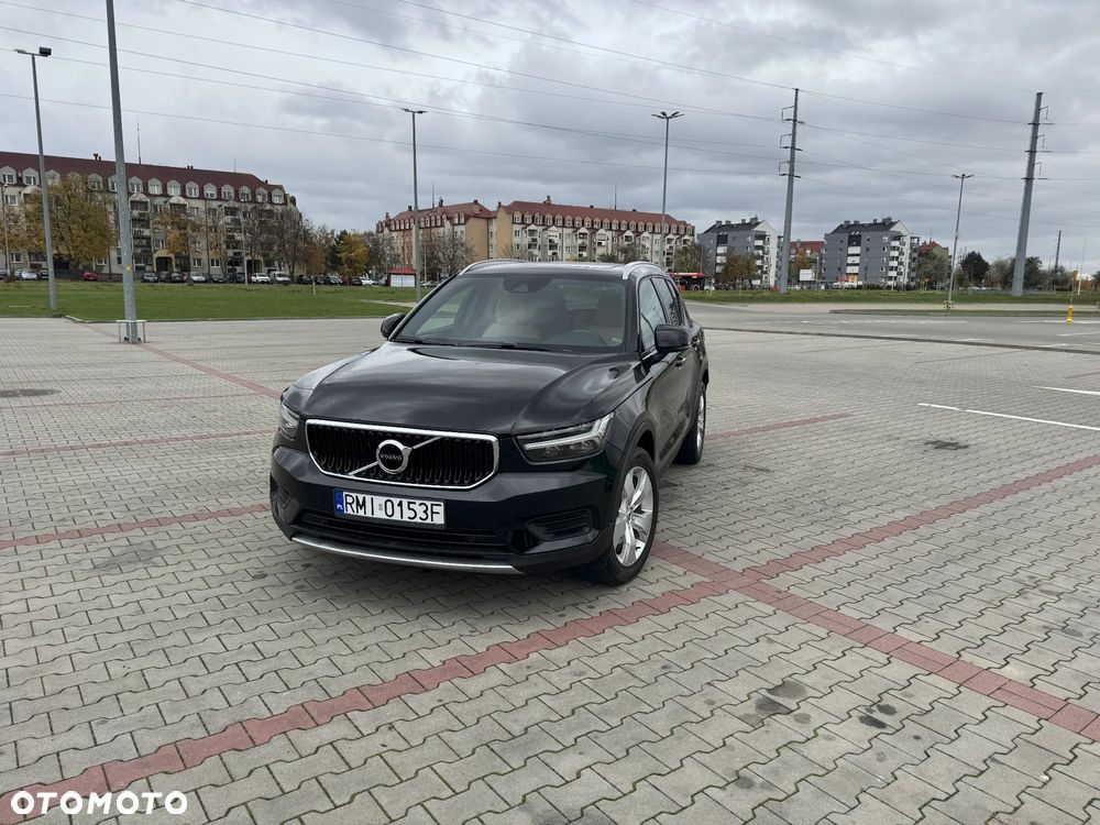 Volvo XC 40 T4 Momentum Pro - 2