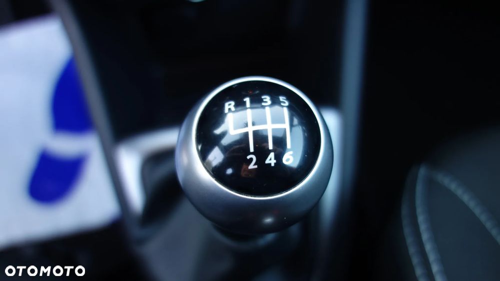 Renault Clio 1.2 Enegry TCe Limited - 25