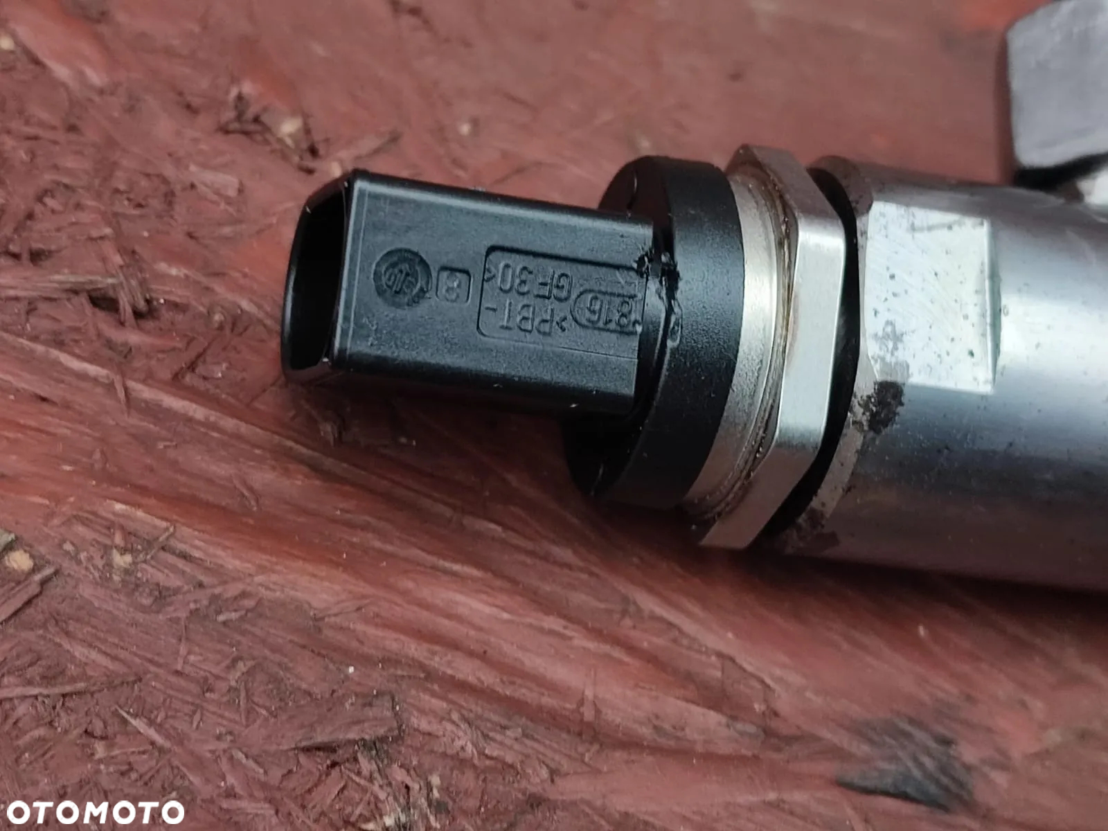 BMW E60 LCI / E61 LCI / E81 / E82 / E89 LCI / E87 LCI / E88 / E90 / E90 LCI / E91 / E91 LCI / E92 / E93. ORYGINALNY KOMPLETNY ZESTAW WTRYSKOWY / UKŁAD WTRYSKOWY  DO GAMY SILNIKÓW N47 ( POMPA WTRYSKOWA + WTRYSKI X4 SZTUKI + LISTWA WTRYSKOWA + CZUJNIKI + PRZEWODY PALIWA ). O NR: 7 797 877 / 7 800 602 /  7 809 130 / 7 809 128 / 4 740 787 / 7 800 601 OEM. BARDZO DOBRY STAN TECHNICZNY. - 26