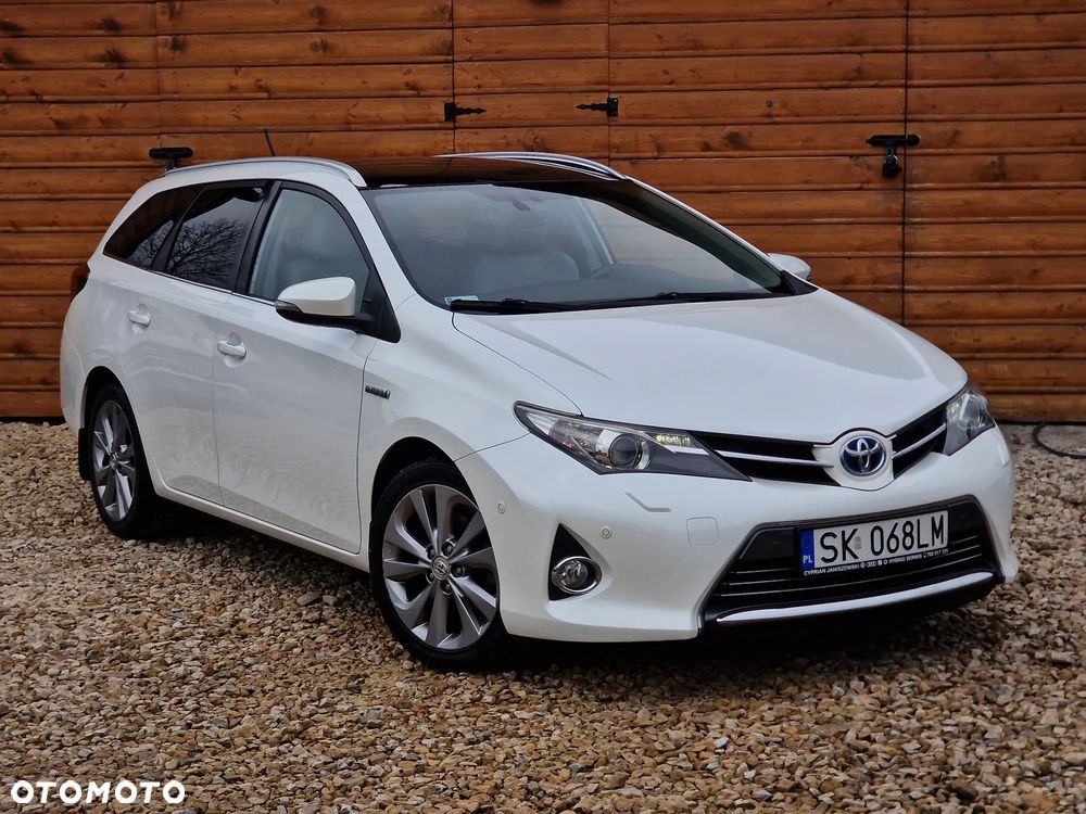 Toyota Auris - 12