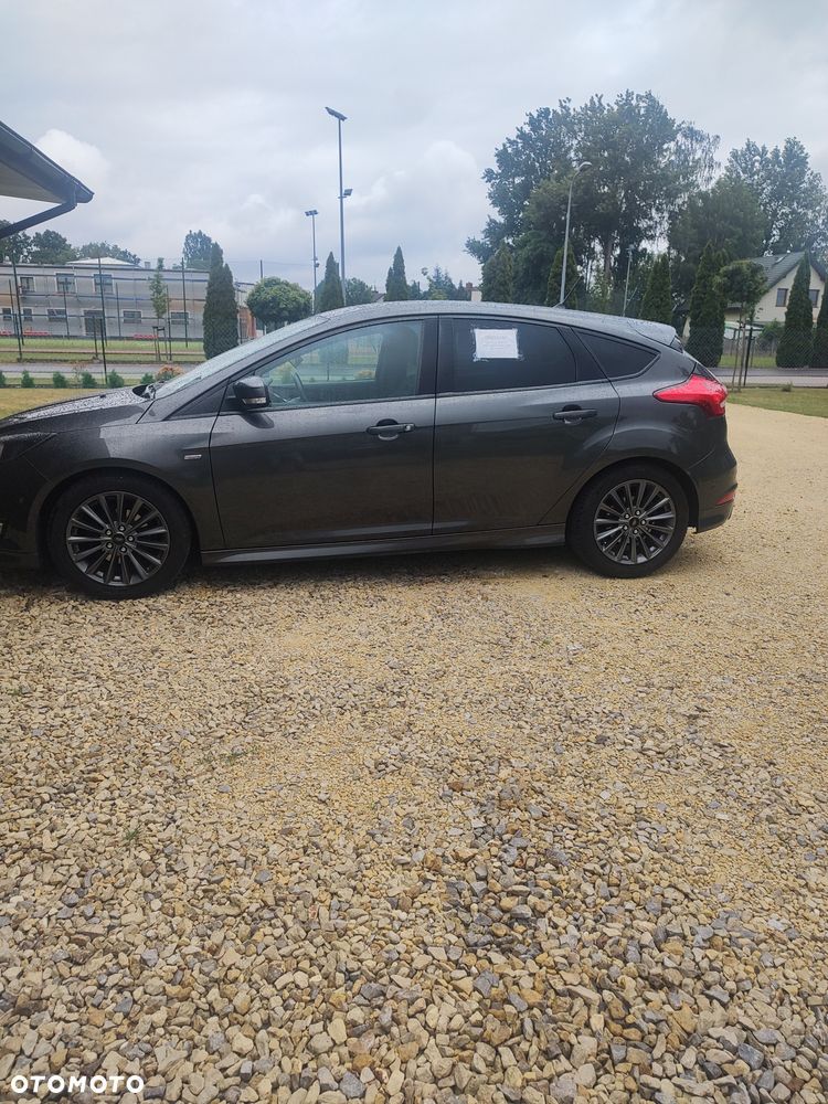 Ford Focus - 4