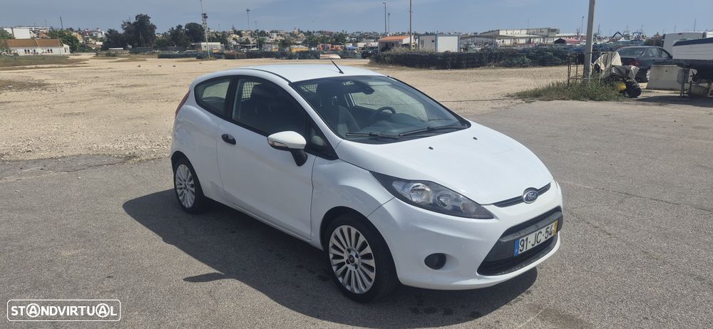 Ford Fiesta 1.4 TDCI Titanium - 4