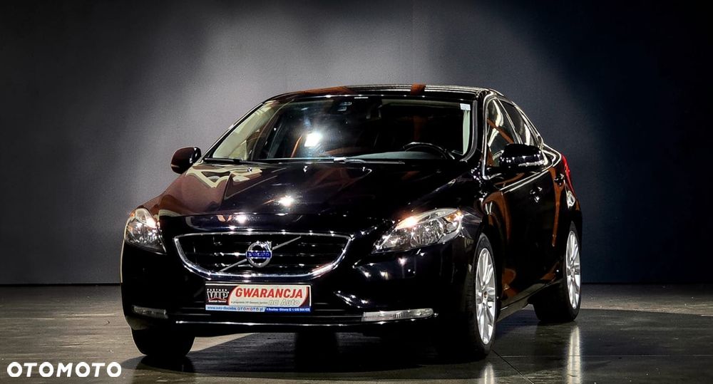 Volvo V40 D2 R Design - 2