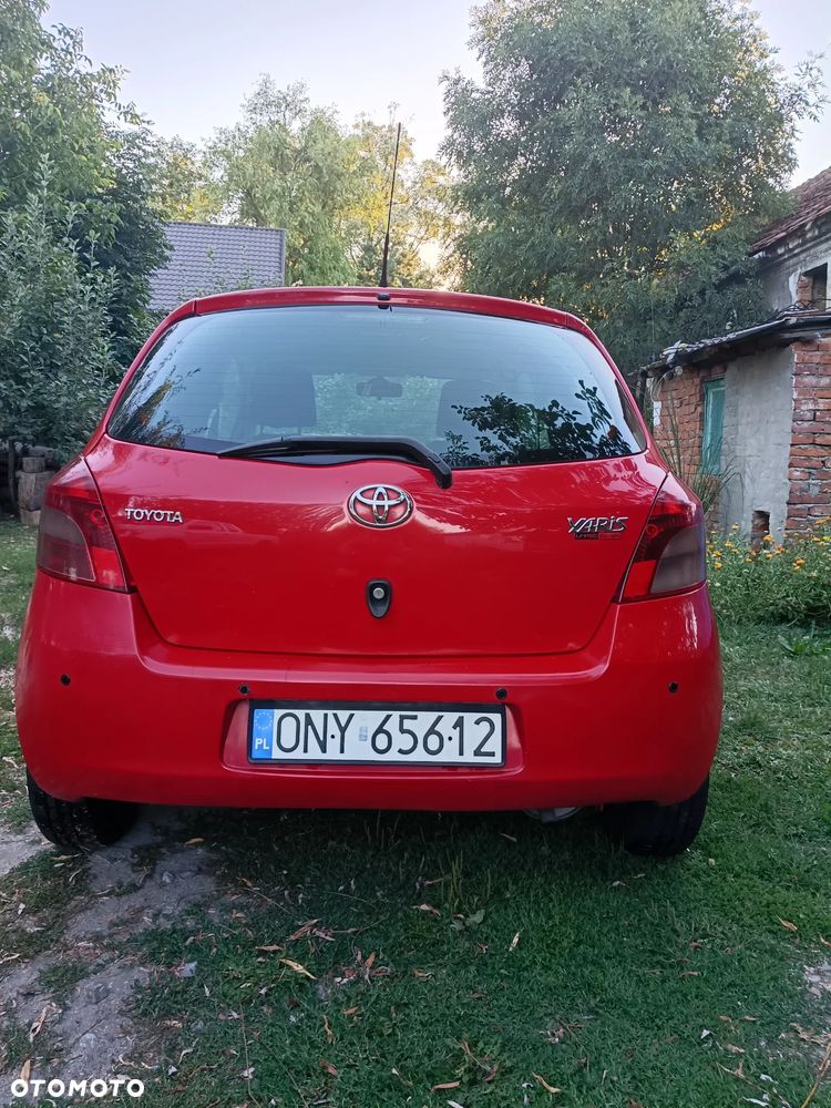 Toyota Yaris 1.0 Luna A/C - 3