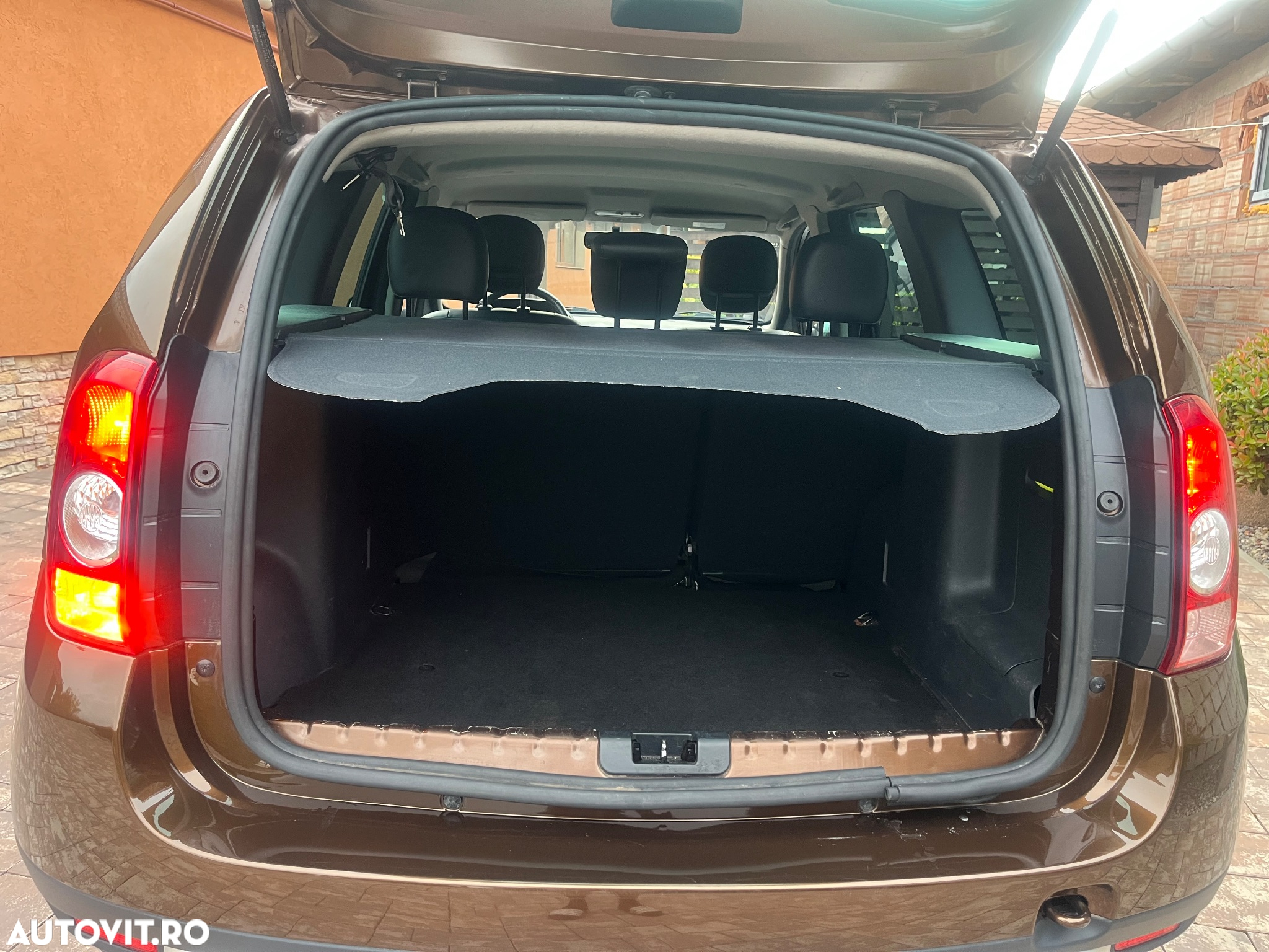 Dacia Duster 1.6 4x2 Prestige - 9