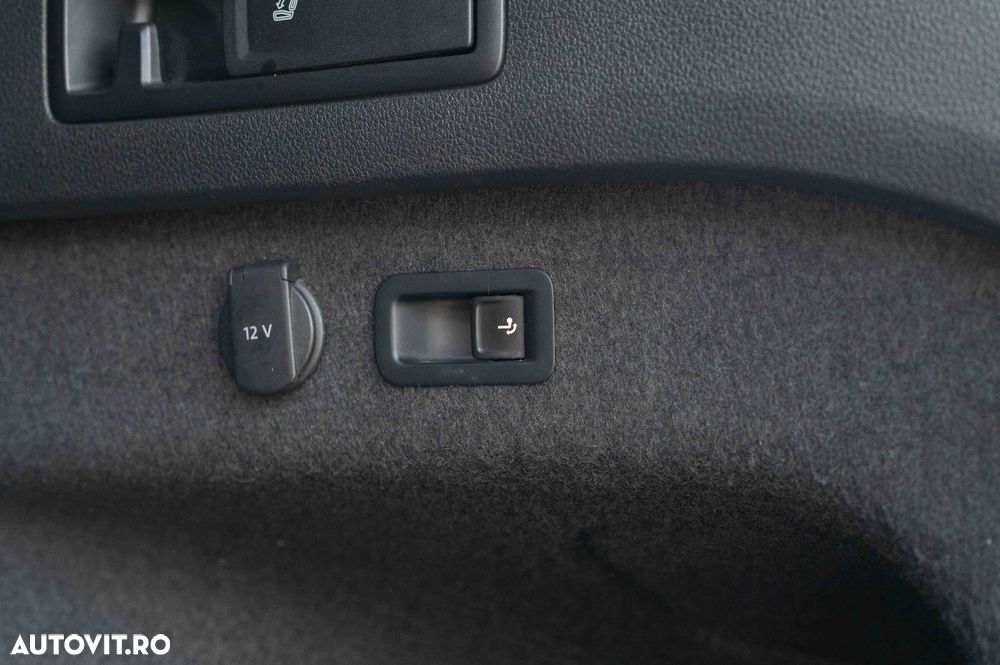 Volkswagen Passat Variant 2.0 TDI DSG Comfortline - 21