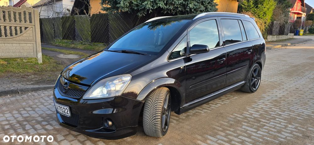 Opel Zafira 2.0 T OPC - 16