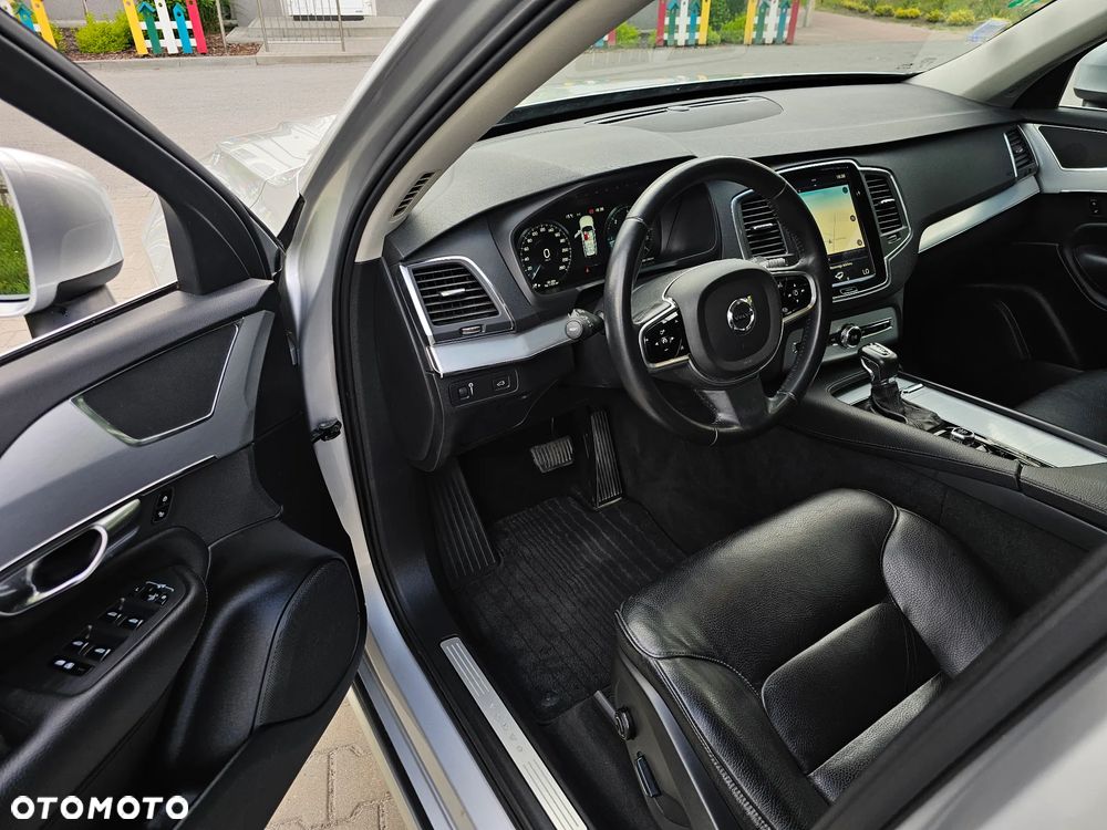 Volvo XC 90 D5 AWD Geartronic Kinetic - 10