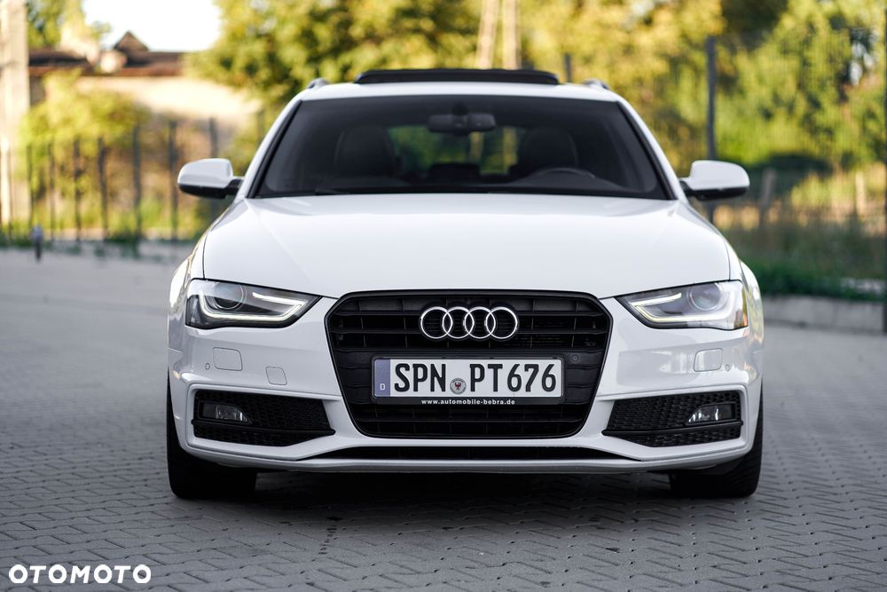 Audi A4 Avant 2.0 TDI DPF clean diesel S line Sportpaket - 3