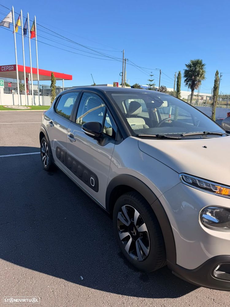 Citroën C3 1.2 PureTech Shine - 2