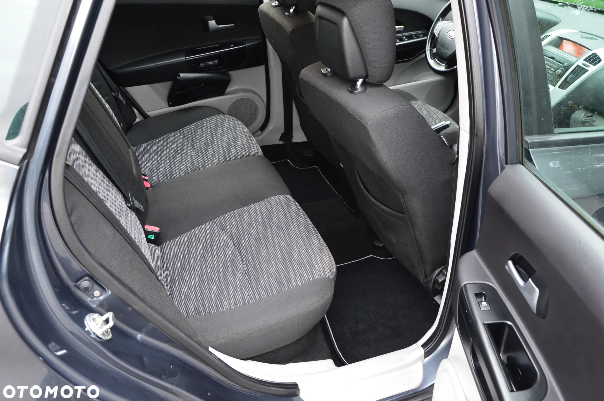 Kia Ceed Cee'd 2.0 crdi Comfort + - 12