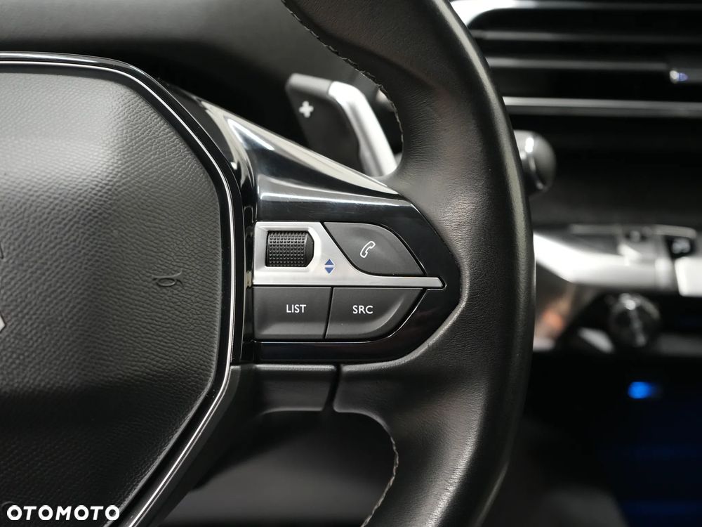 Peugeot 3008 225 e-EAT8 Allure - 17