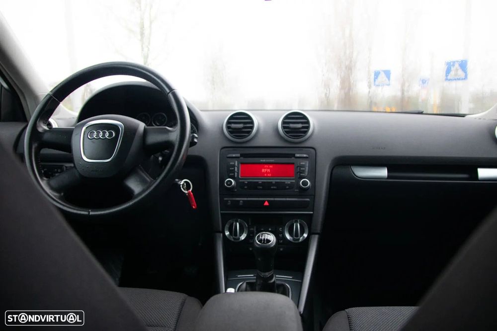 Audi A3 Sportback 1.6 TDI Attraction - 34