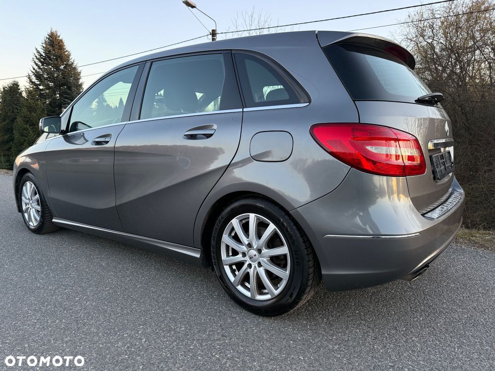 Mercedes-Benz Klasa B 180 BlueEFFICIENCY Edition - 9