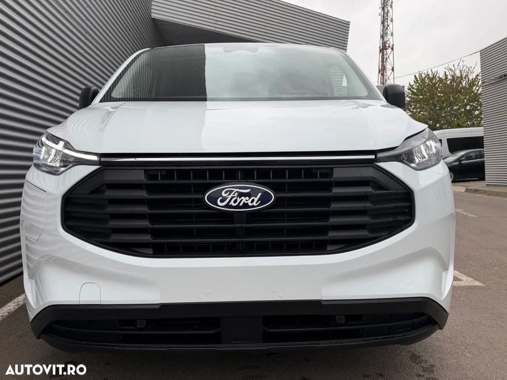 Ford Transit Custom 320L 2.5 227 CP L2H1 CVT PHEV Trend - 18